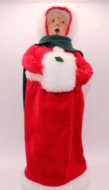 Byers' Choice The Carolers 1999 Mrs. Claus with Hand Muff